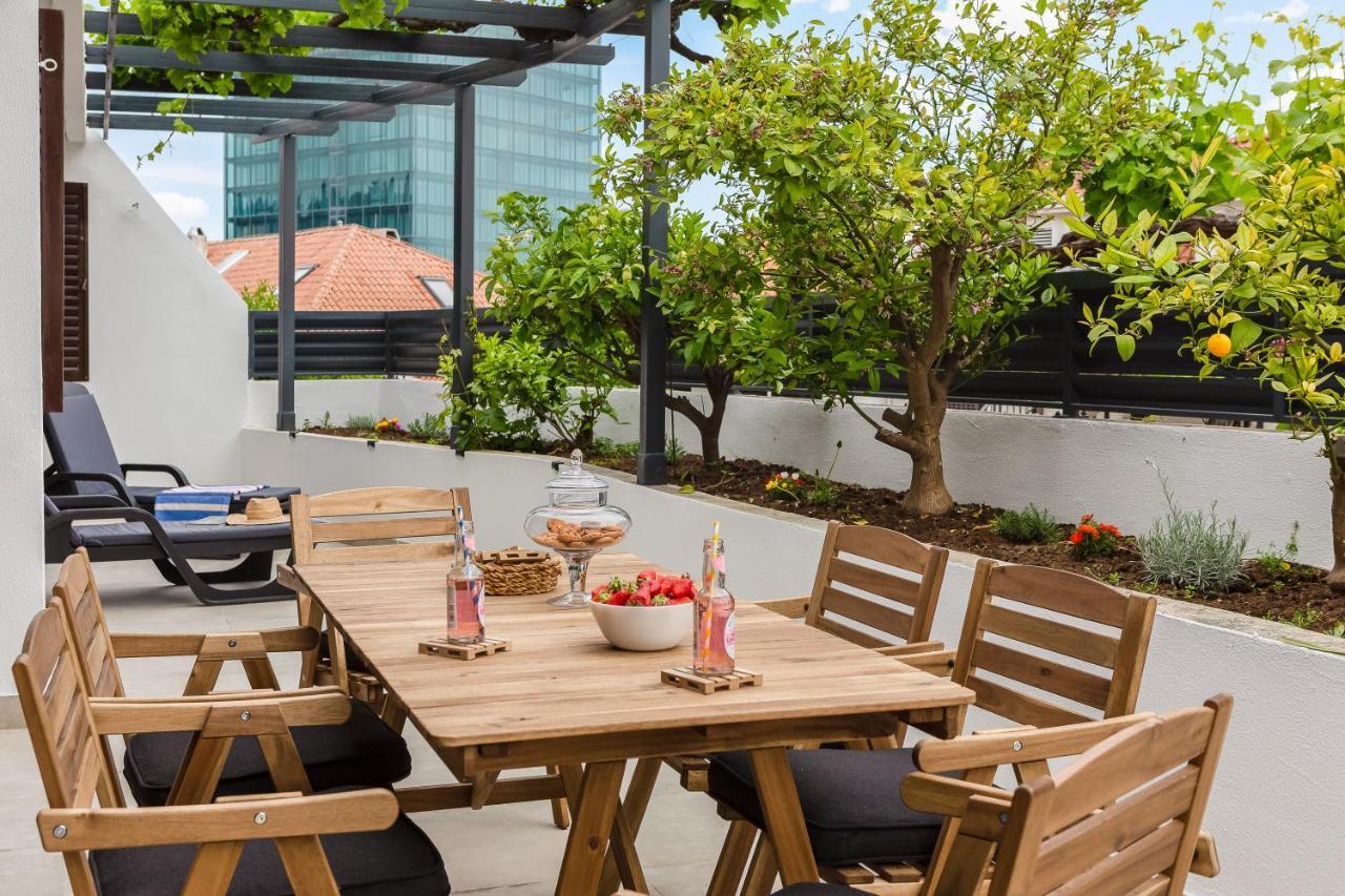 Lemon Tree Luxury, Free Parking Apartman